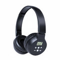 Sumérgete en un sonido nítido y potente con estos auriculares plegables negros. Ligeros y cómodos, se pliegan fácilmente para que los lleves a donde quieras. Olvídate de las pilas, conéctalos por USB y disfruta de horas de tu música favorita. Consigue hoy mismo tus auriculares y eleva tu experiencia auditiva.